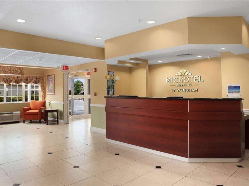 Microtel Inn & Suites By Wyndham Panama City Eksteriør bilde