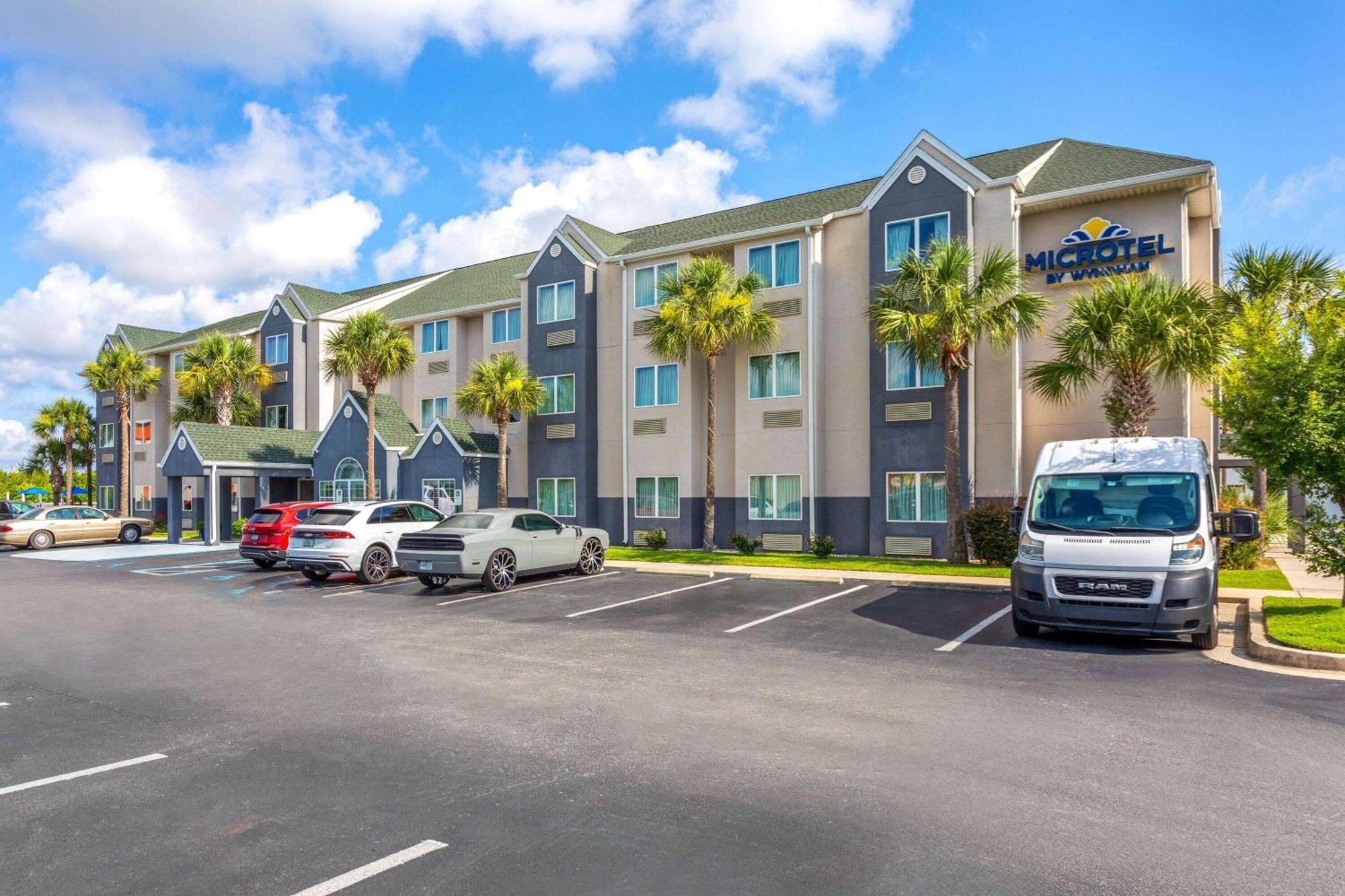Microtel Inn & Suites By Wyndham Panama City Eksteriør bilde