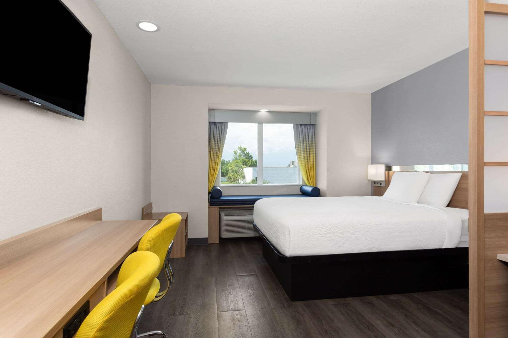 Microtel Inn & Suites By Wyndham Panama City Eksteriør bilde
