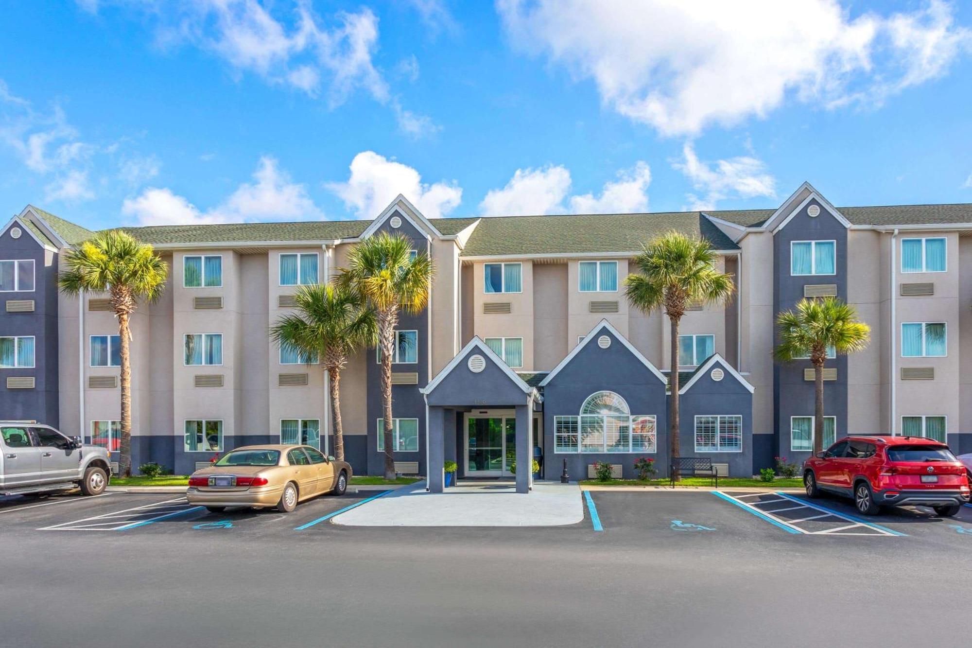 Microtel Inn & Suites By Wyndham Panama City Eksteriør bilde