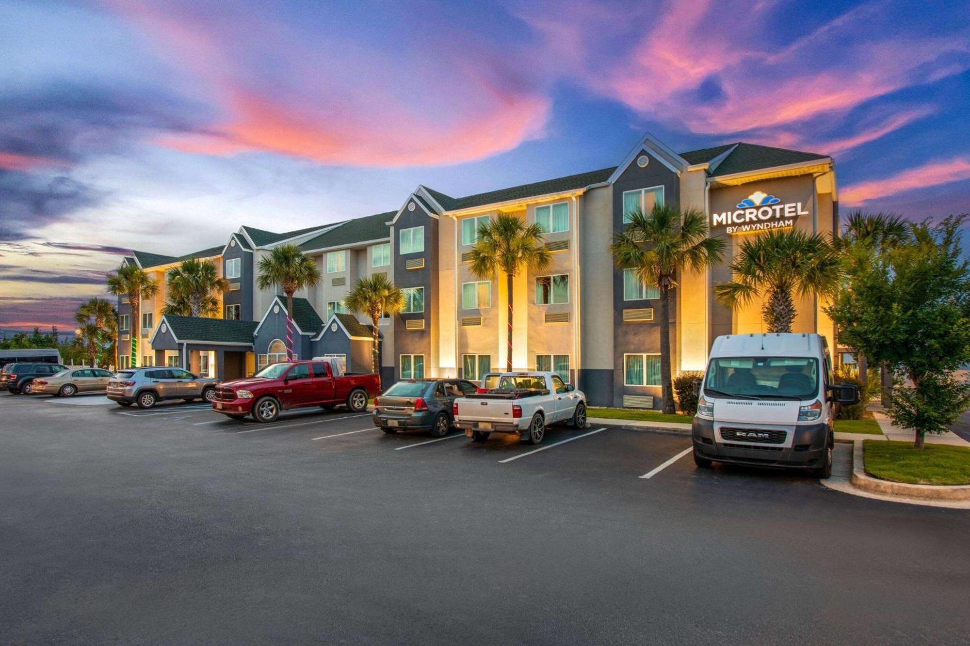 Microtel Inn & Suites By Wyndham Panama City Eksteriør bilde